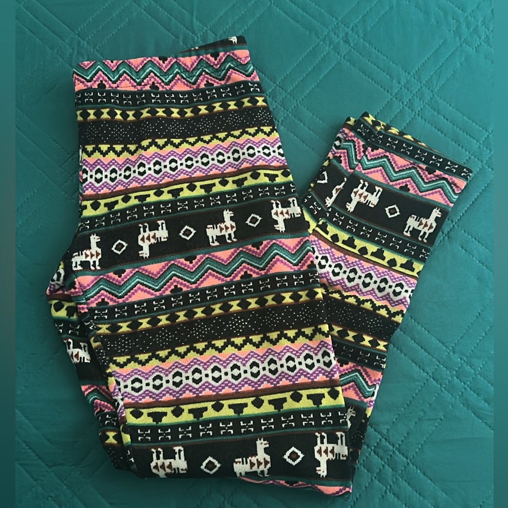 No Boundaries Multicolor Zigzag Leggings